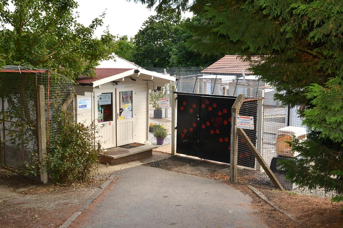 Calagran Four Paws Boarding Kennel