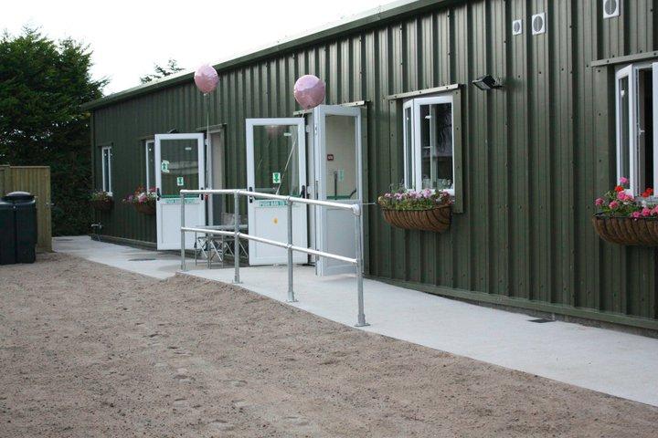 Four Paws Country Pet Hotel