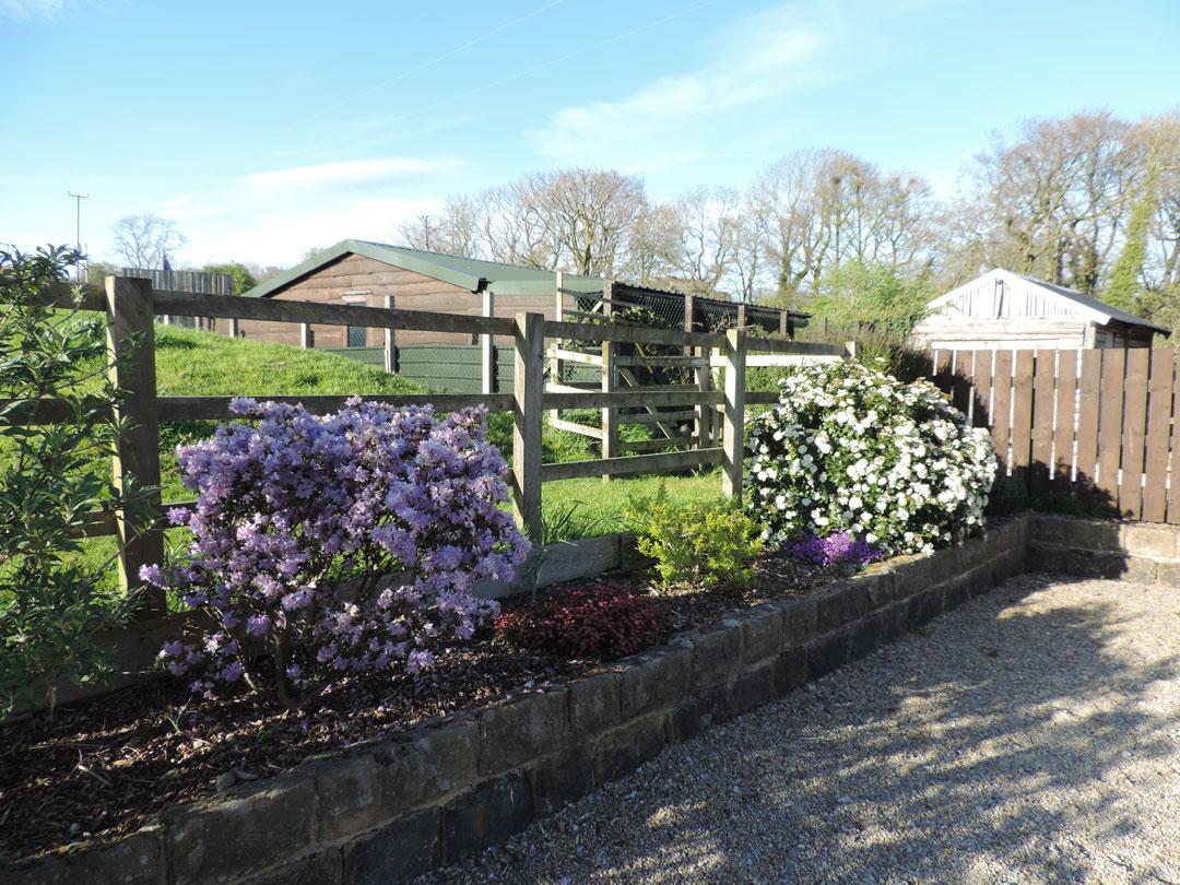 Photo of White House Farm